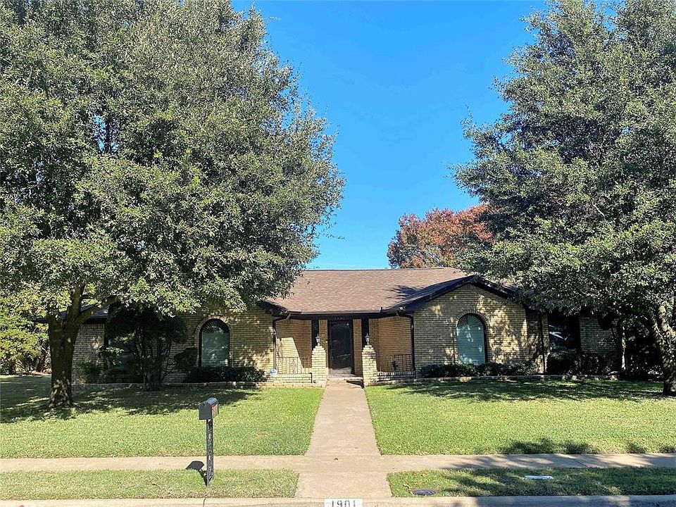 1st image of 1901 Midcrest Dr