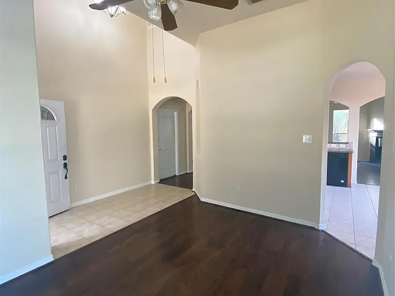 9210 Hidden Lake Cir E — Photo 9