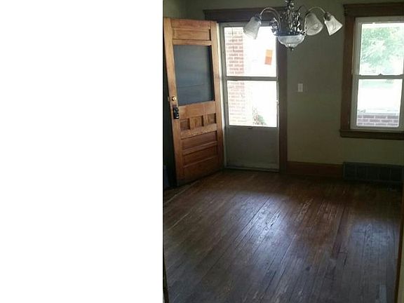 3rd image of 19010 Kewanee Ave