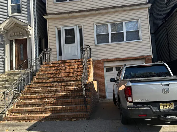 1090 Kennedy Boulevard image 1 of 11