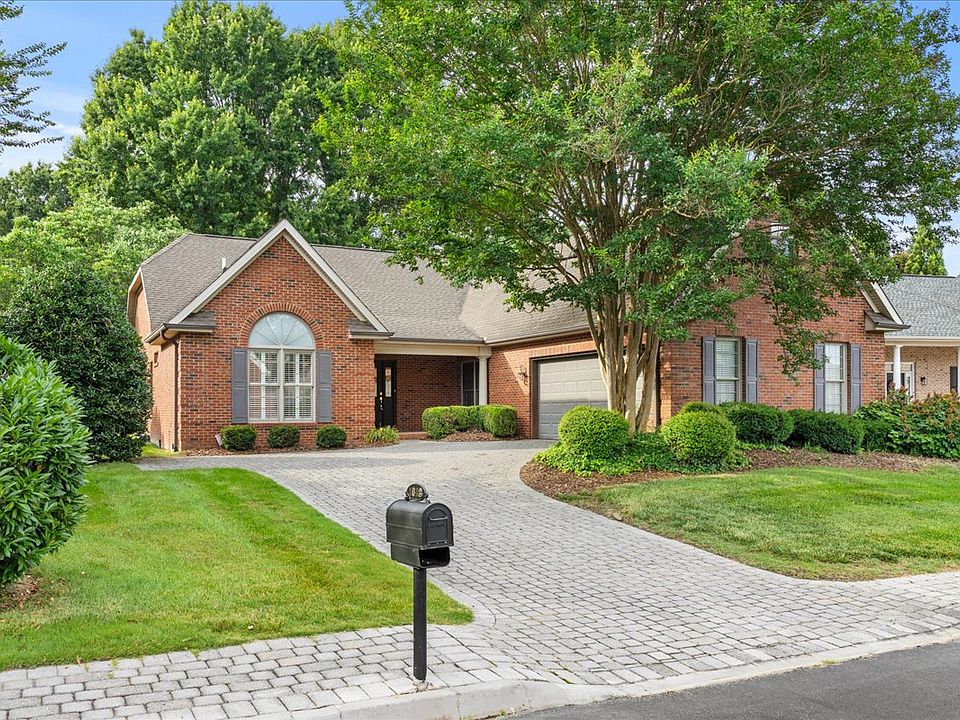 1st image of 1613 Bayou Bend Way