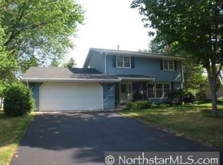 15710 6th Ave N, Plymouth, MN 55447