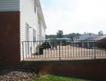 Building Photo 4