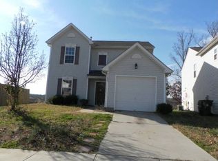 7322 Woodbourne Ln, Charlotte, NC 28273