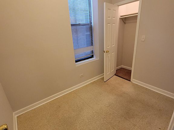 4th image of 1827 S May St #2R