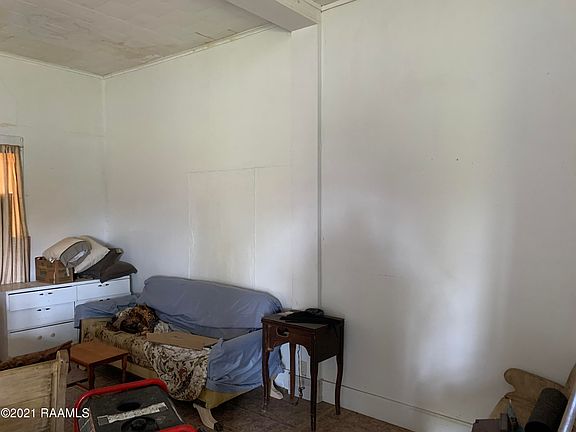 3rd image of 301 S Miles St