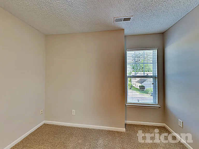 445 Amir Cir — Photo 11