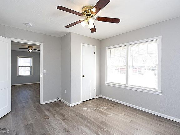 4th image of 3118 Simmons St