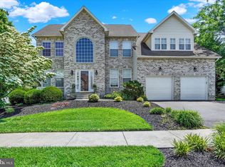 1215 Oakwood Ln, York, PA