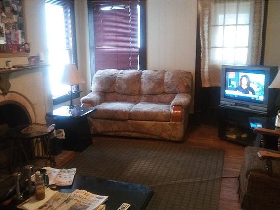 3rd image of 1319 Niagara Ave