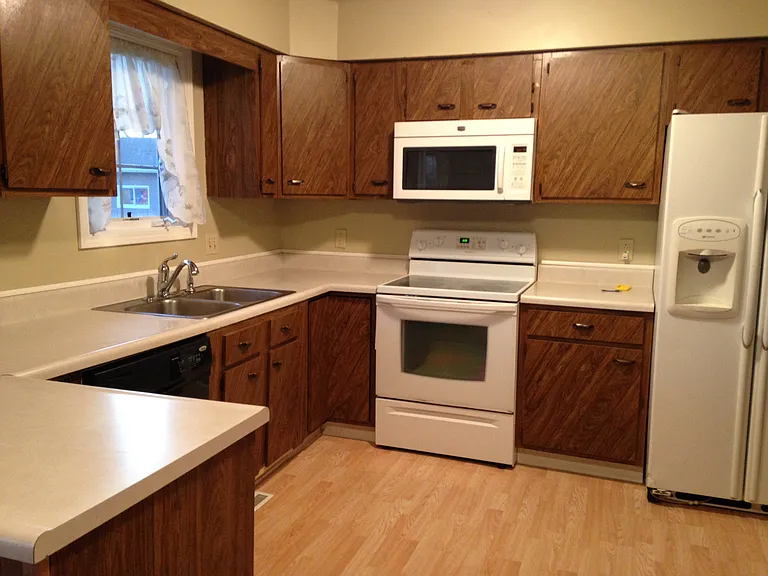 103 W Paul St — Photo 24