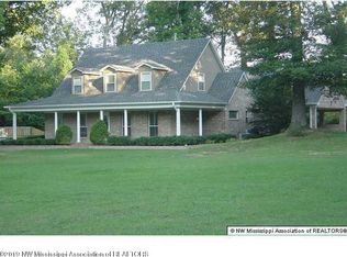 6177 Nesbit Rd, Lake Cormorant, MS 38641