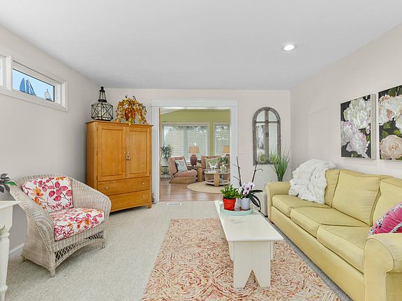 3rd image of 6104 Crystal Dr #85