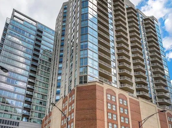 645 N Kingsbury St APT 1307, Chicago, IL 60654