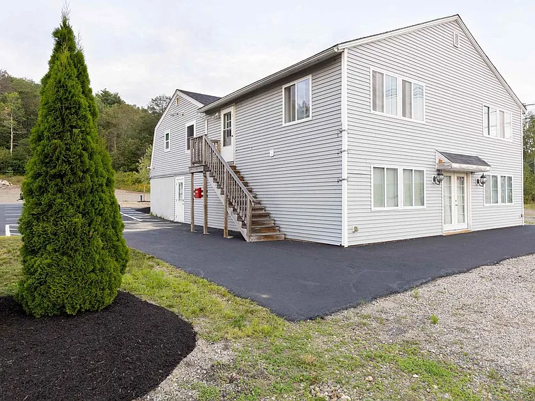 4 Smoke St #1 — Photo 12