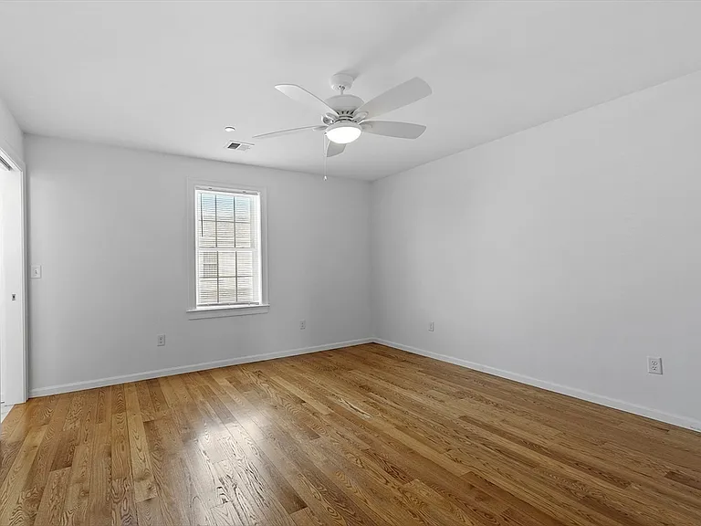 27 Mill St #D — Photo 12