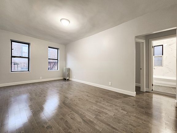 2nd image of 24 Thayer St APT 5C