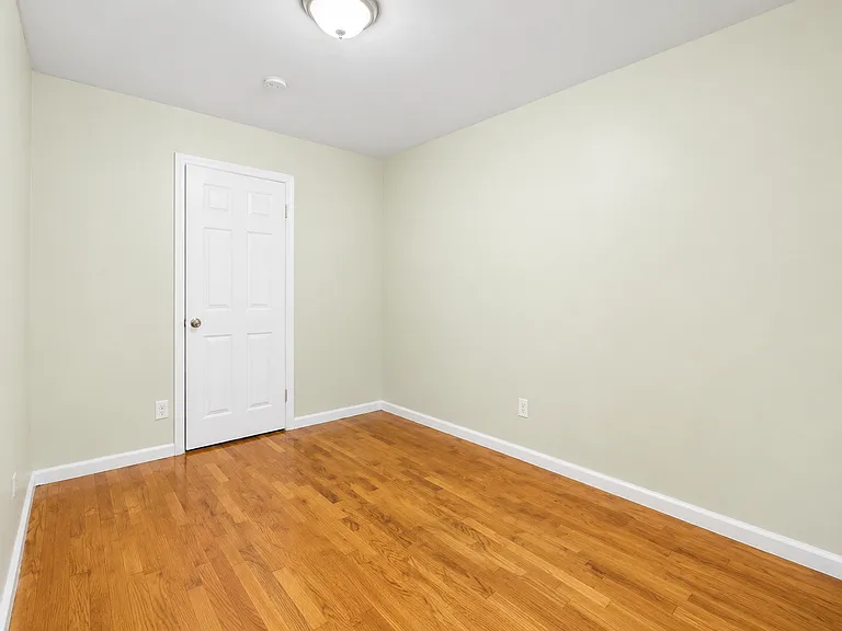 406 S 15th St #2 — Photo 9