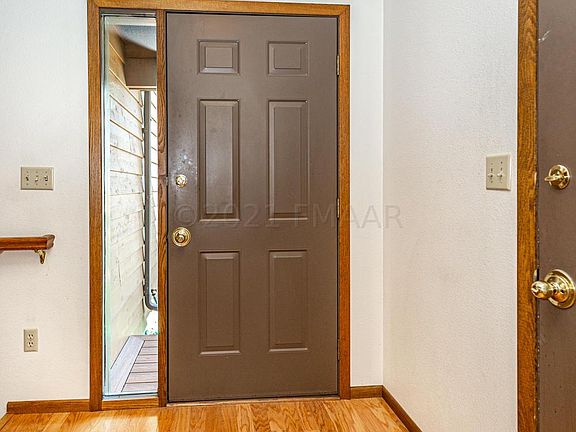3rd image of 1507 15th Ave E