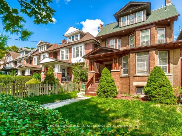 31 Tyndall Ave, Toronto, ON M6K 2E9