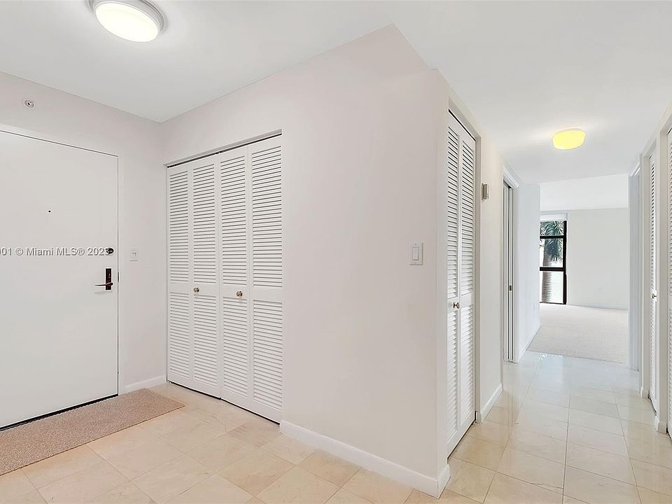 1st image of 600 Biltmore Way APT 307