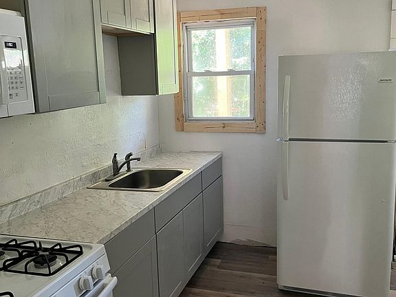 3rd image of 525 Glenwood Ave