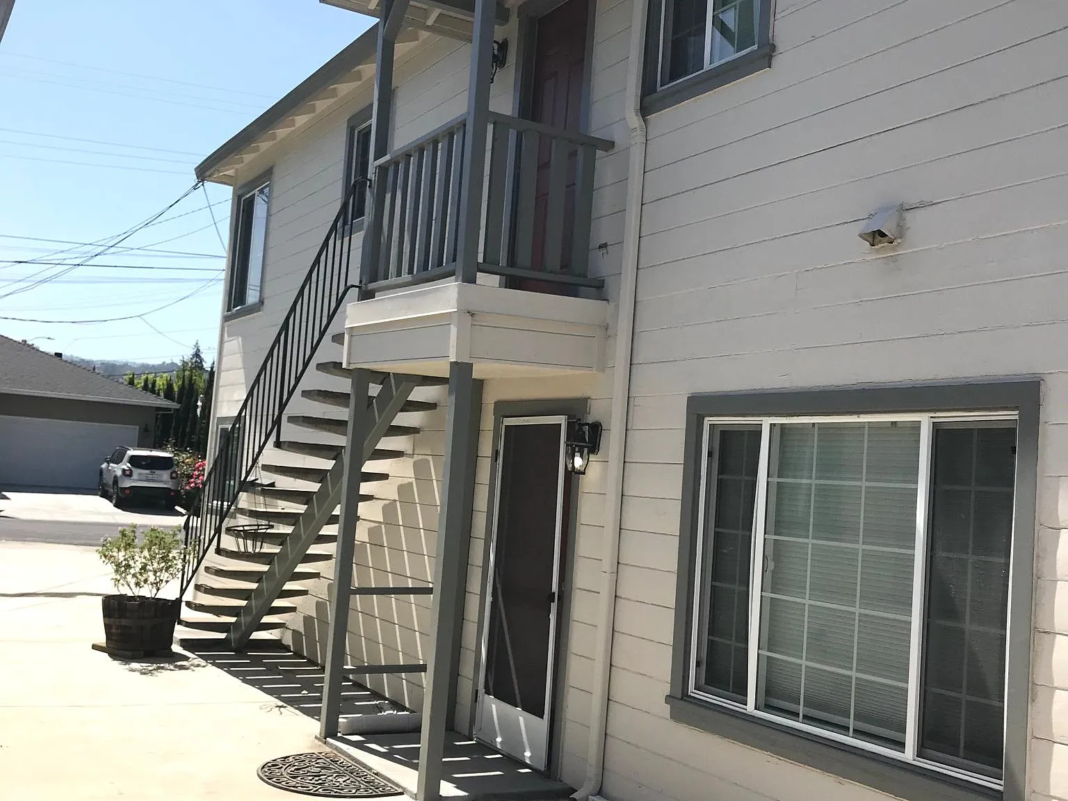 Studio, 400 sqft, $2,150 — Photo 1