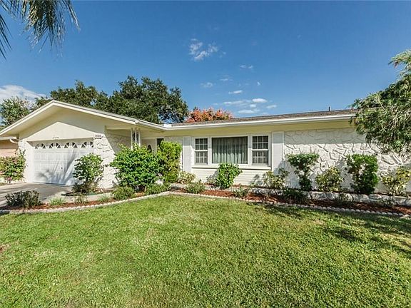 4th image of 731 College Hill Dr