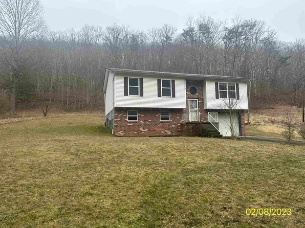 164 Pyles Branch Rd, Wayne, WV 25570