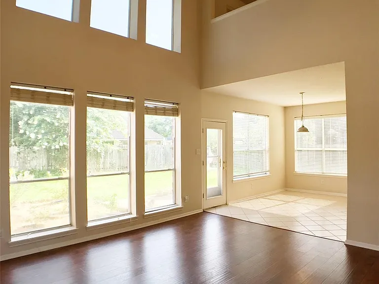 6323 Sunset Cove Ln — Photo 6