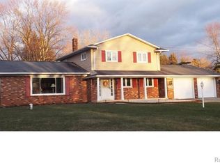 5366 Tulip Tree Ct, Flint, MI 48532