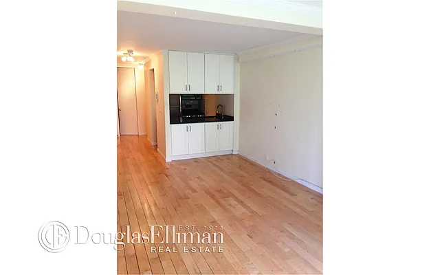 Rented by Douglas Elliman | media 9