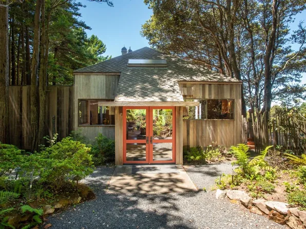 241 Moonraker Road, The Sea Ranch, CA 95497
