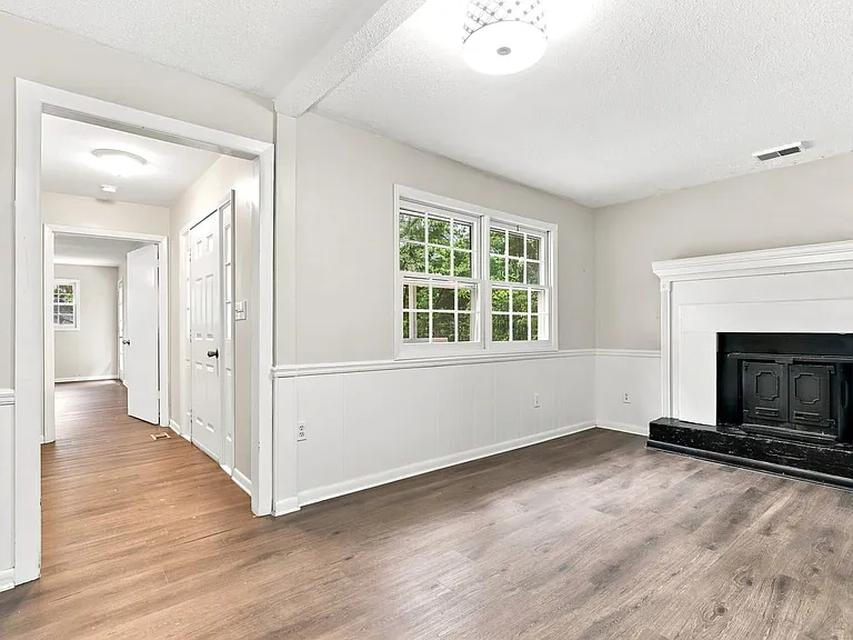 8611 Belews Creek Rd — Photo 2