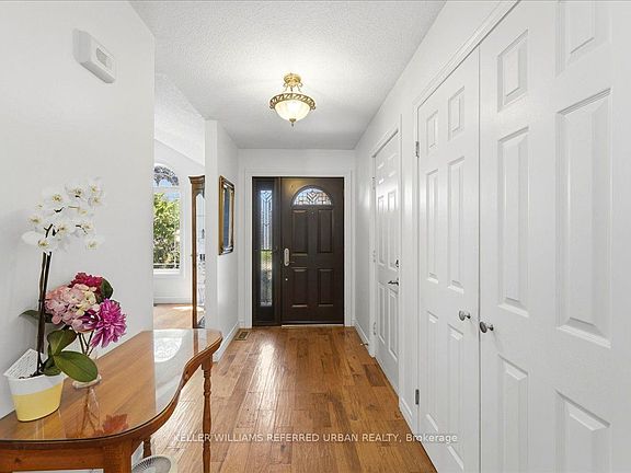 5th image of 900 Keewatin Pl