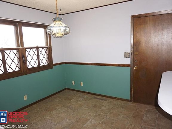 3rd image of 3104 Westside St