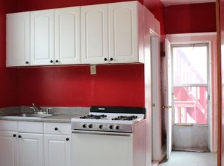 922 Broadway APT 3, Bayonne, NJ 07002