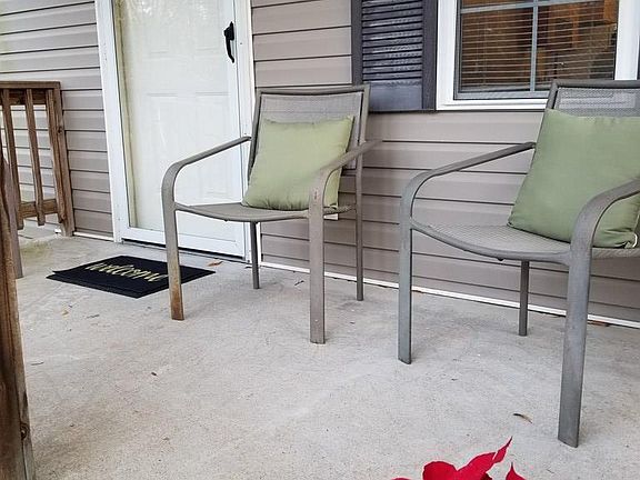 3rd image of 408 Pam Ave