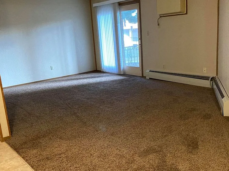 Capitol Apartments — Photo 5