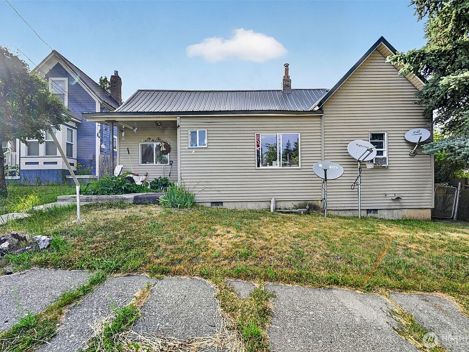1st image of 207 W Montana Avenue