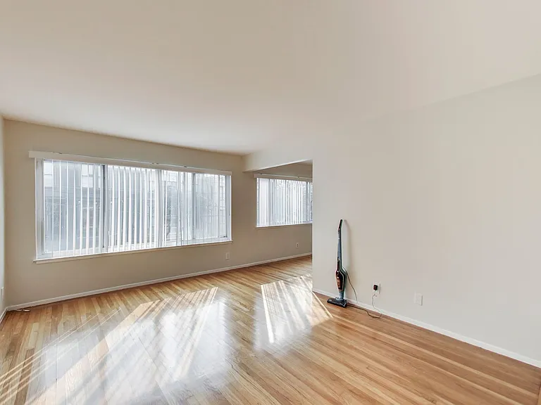 1220 Hayes St #1 — Photo 4