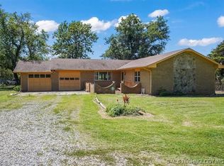 18542 E 380th Rd, Chelsea, OK 74016