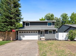 1445 Knoll Dr, Shoreview, MN 55126
