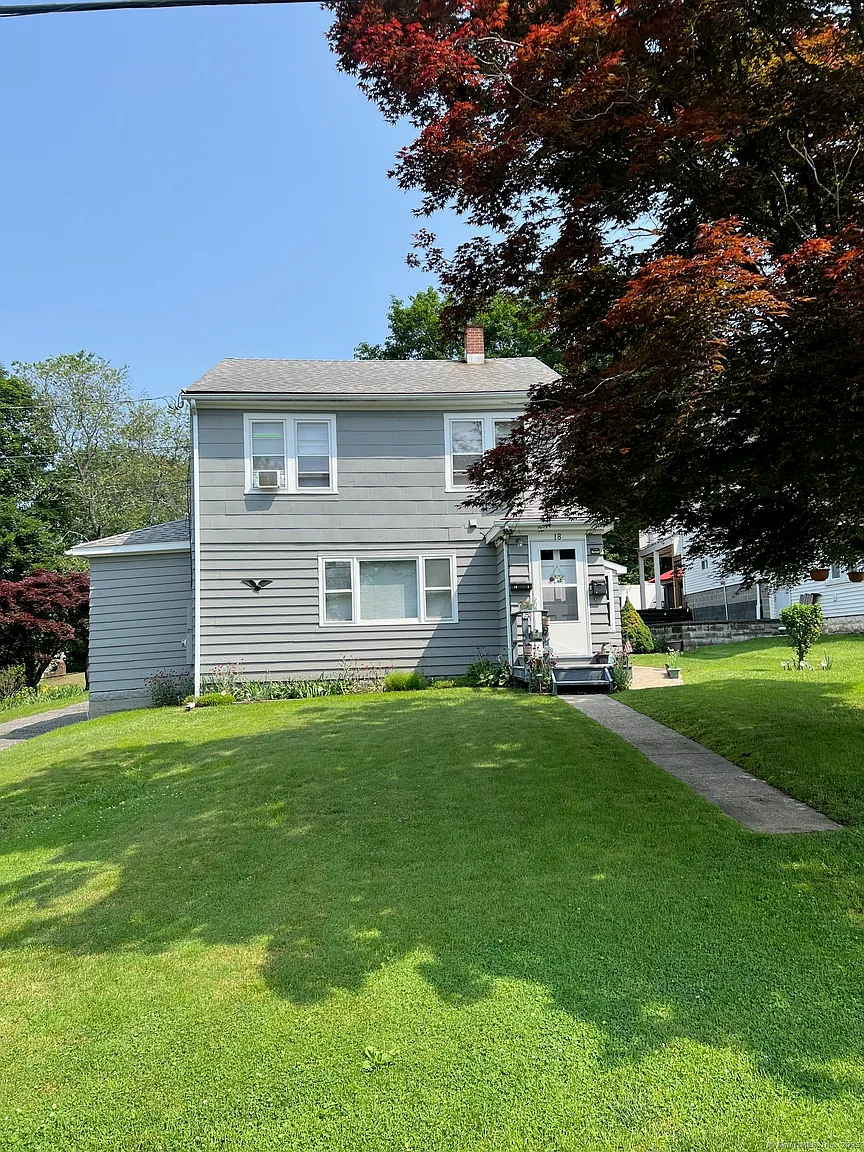 16-18 Springside Avenue photo 1