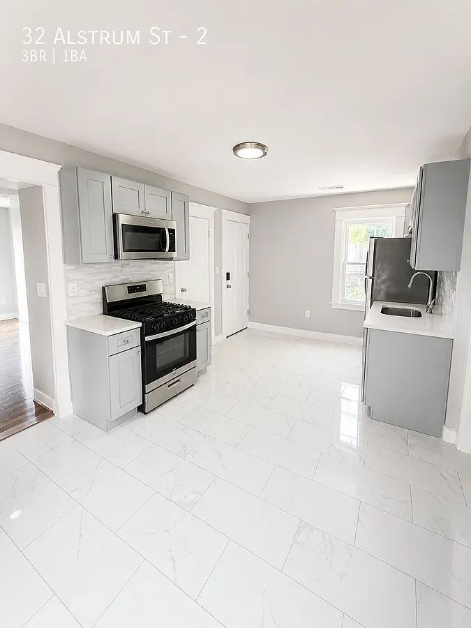 3 bed, 1656 sqft, $2,000 — Photo 1