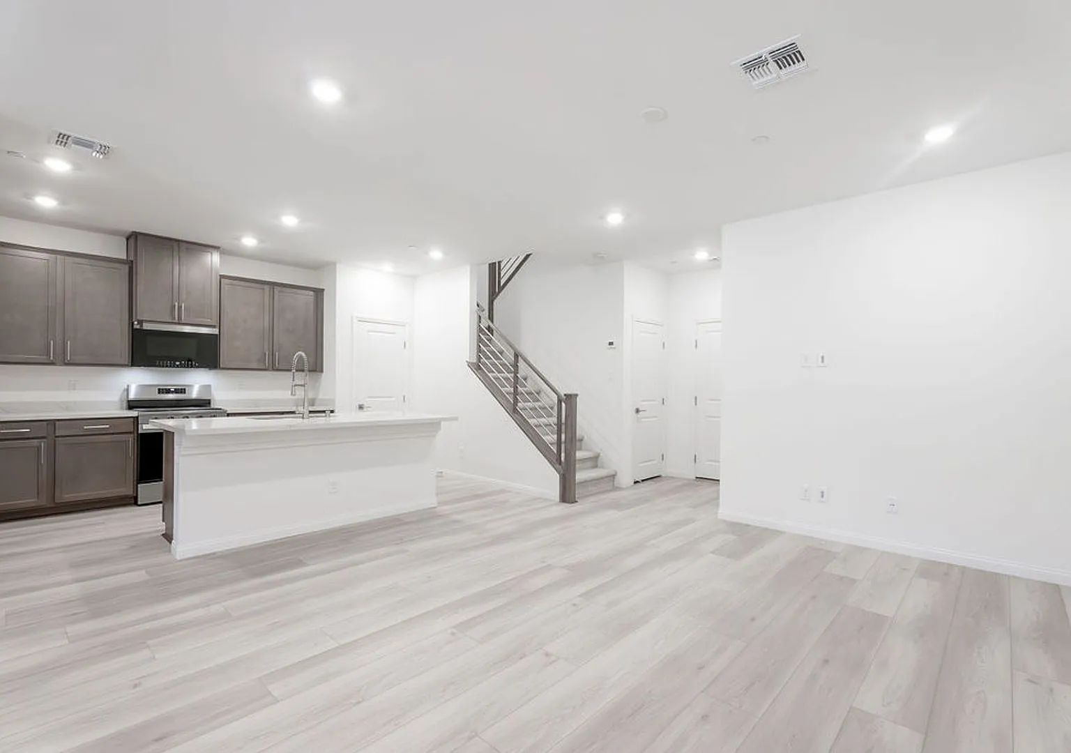 91 Cinder Cone Lane, Las Vegas, NV 89138 — Photo 3