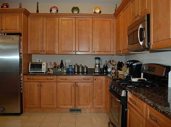 5th image of 158 Annalisa Ct