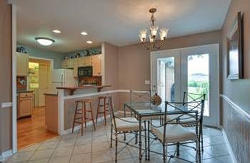 5th image of 520 Hopewood Ct