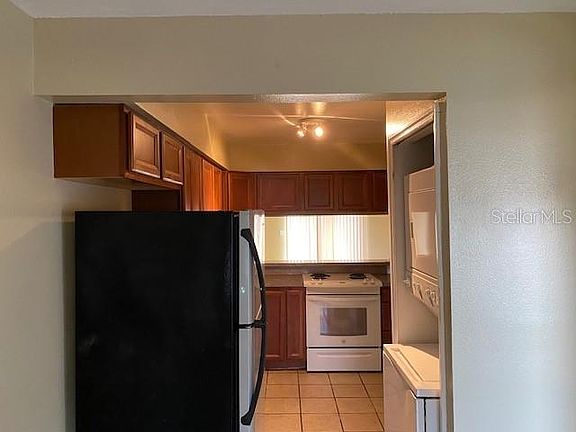 3rd image of 2212 Margarita Ct