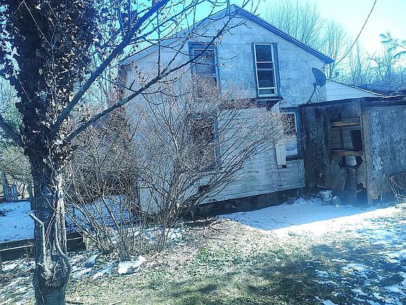 2nd image of 8983 Shadeland Rd